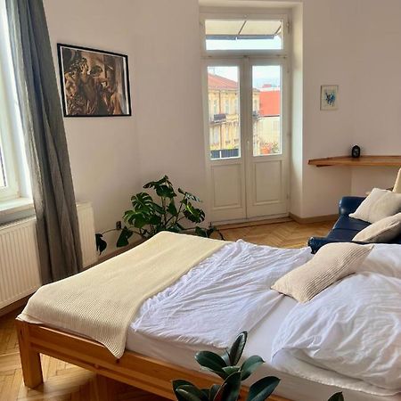Chic Apartment In The Center Of Cracow Krakow Exterior photo